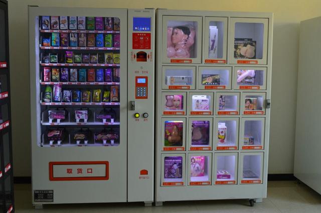 這些自助售貨機腦洞大開！賣的東西一個比一個奇葩